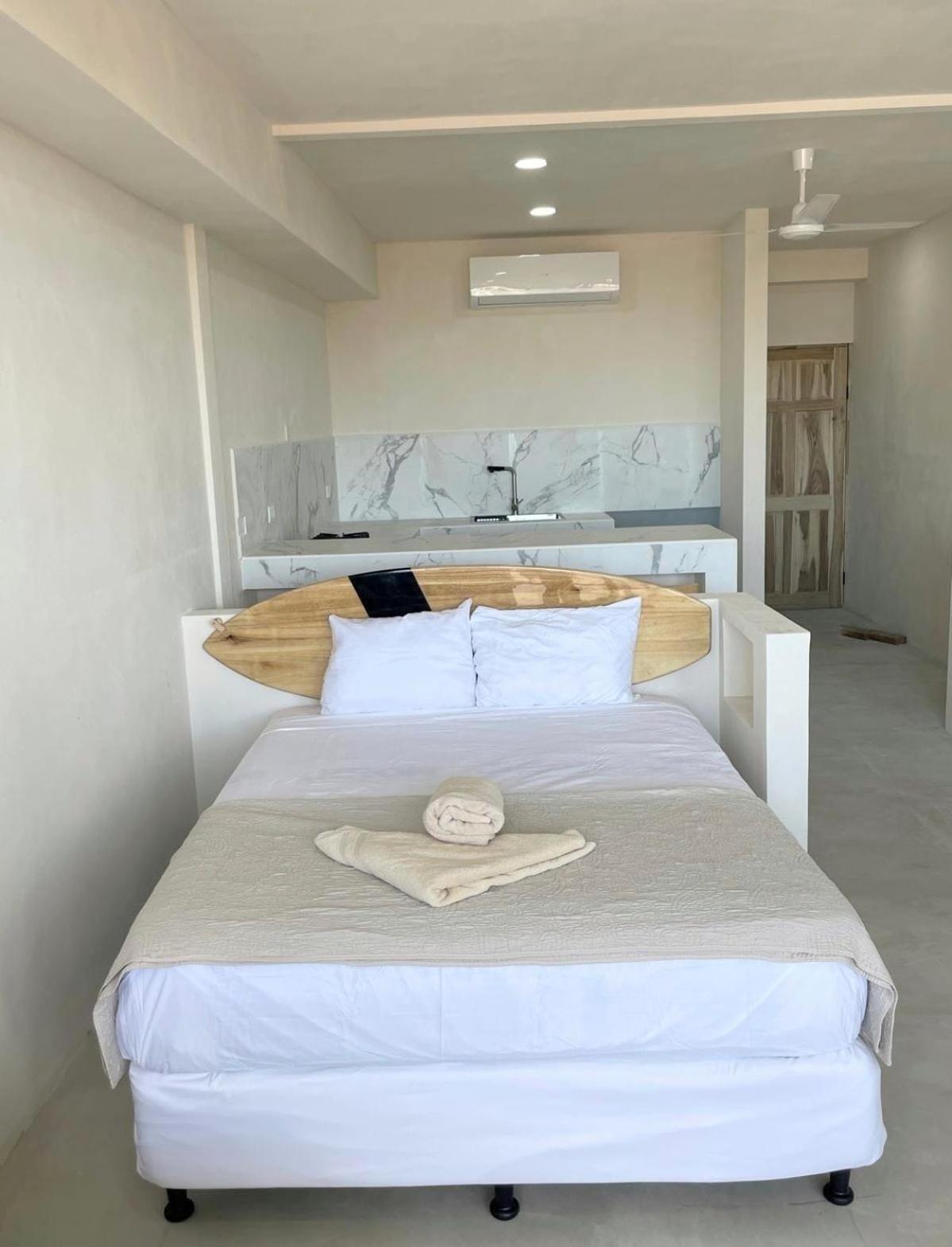 Beach Lofts And Surf Jaco Bagian luar foto