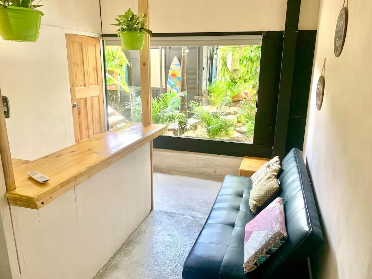 Beach Lofts And Surf Jaco Bagian luar foto